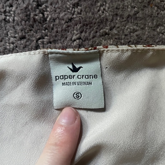 Paper Cranes floral flowy tank top - Picture 3 of 4